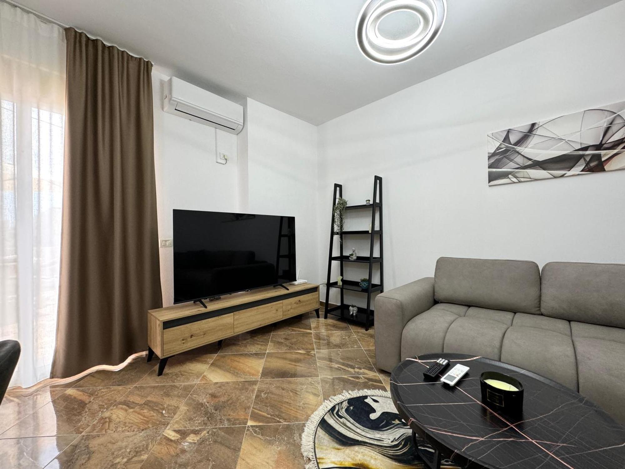 Апартаменти 5 New Comfy Дуррес