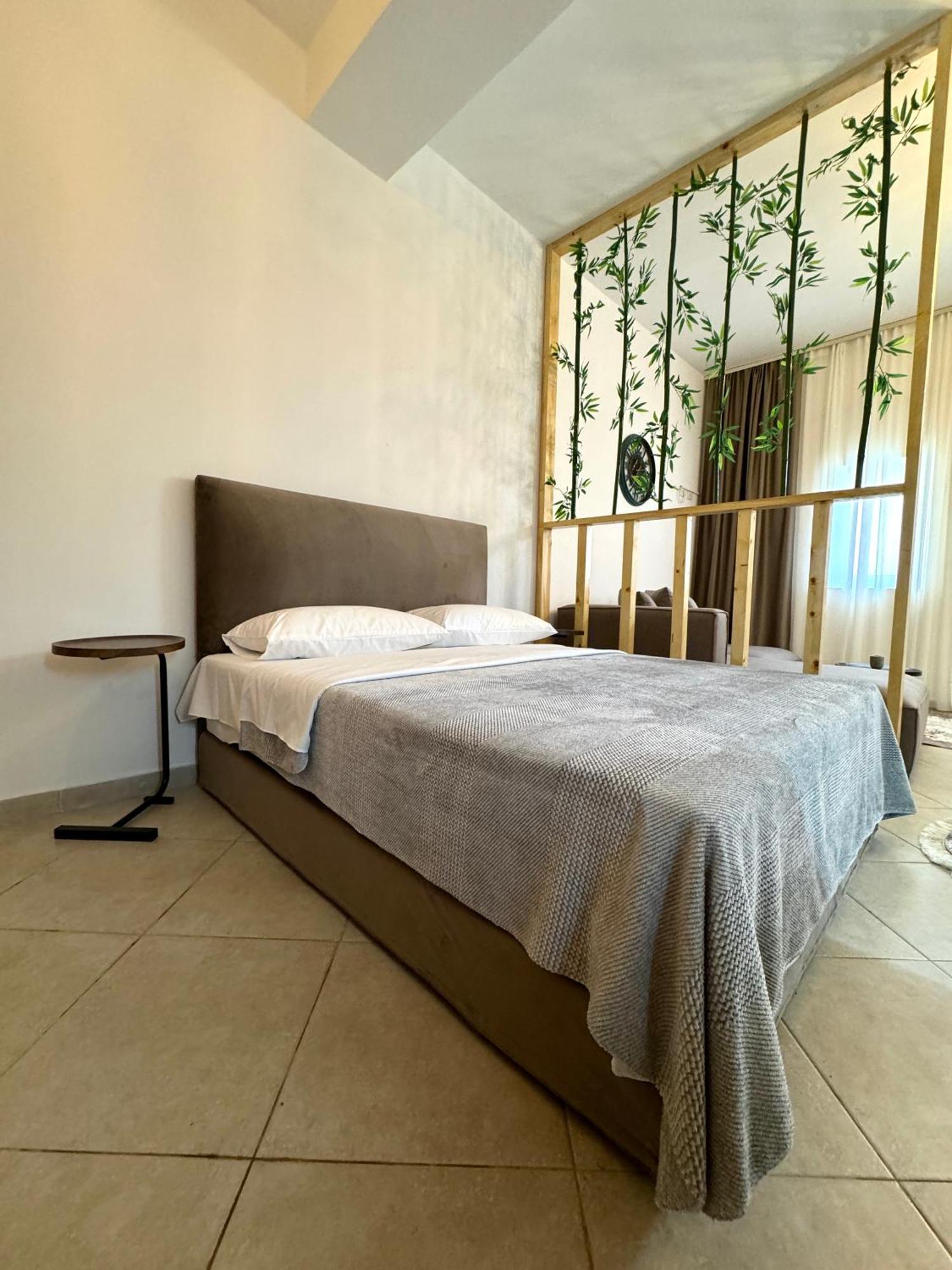 5 New Comfy Апартаменти *